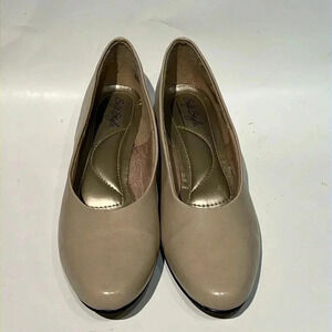 Soft Style by‎ Hush Puppies women’s pumps 8.5 narrow beige Event Wedding Office